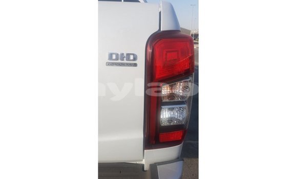 Buy Import Mitsubishi L200 White Car in Import - Dubai in Attapeu Province Buy Import Mitsubishi L200 White Car in Import - Dubai in Attapeu Province