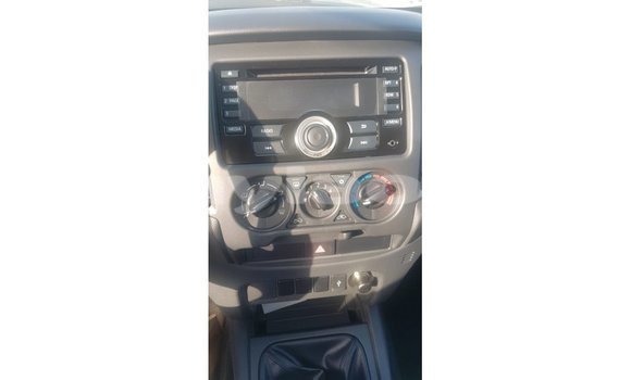 Buy Import Mitsubishi L200 White Car in Import - Dubai in Attapeu Province Buy Import Mitsubishi L200 White Car in Import - Dubai in Attapeu Province