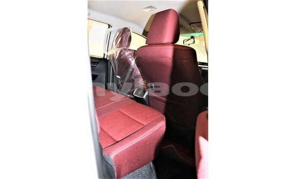 Buy Import Toyota Hilux White Car in Import - Dubai in Attapeu Province Buy Import Toyota Hilux White Car in Import - Dubai in Attapeu Province