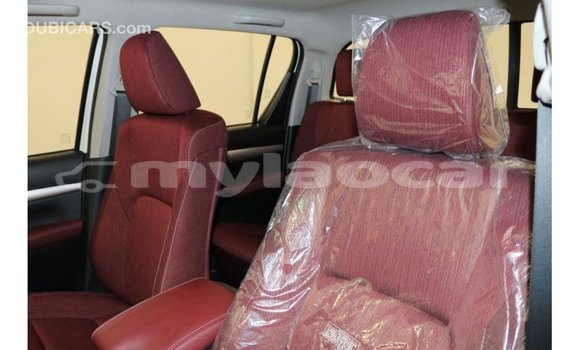 Buy Import Toyota Hilux White Car in Import - Dubai in Attapeu Province Buy Import Toyota Hilux White Car in Import - Dubai in Attapeu Province