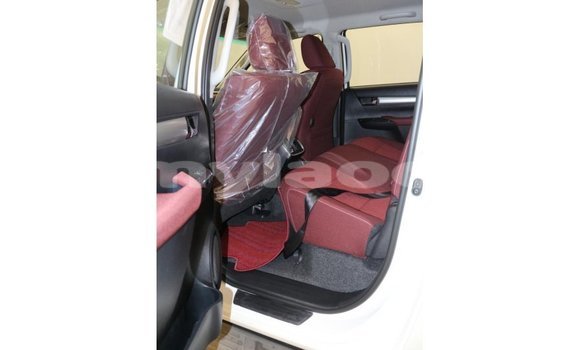 Buy Import Toyota Hilux White Car in Import - Dubai in Attapeu Province Buy Import Toyota Hilux White Car in Import - Dubai in Attapeu Province
