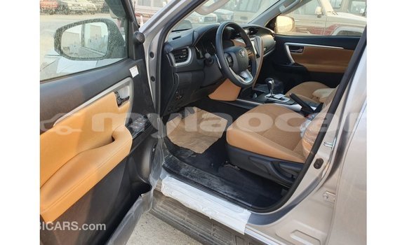 Buy Import Toyota Fortuner Other Car in Import - Dubai in Attapeu Province Buy Import Toyota Fortuner Other Car in Import - Dubai in Attapeu Province