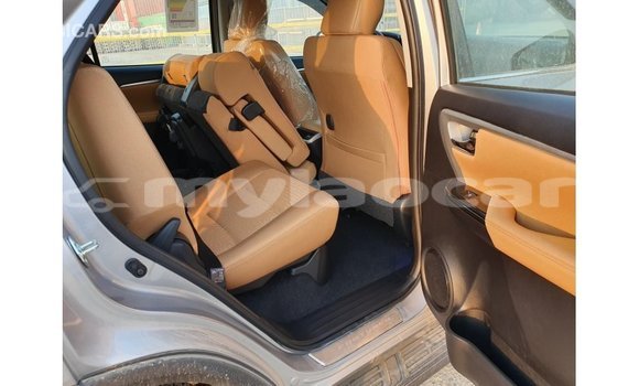 Buy Import Toyota Fortuner Other Car in Import - Dubai in Attapeu Province Buy Import Toyota Fortuner Other Car in Import - Dubai in Attapeu Province