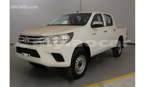 Buy Import Toyota Hilux White Car in Import - Dubai in Attapeu Province Buy Import Toyota Hilux White Car in Import - Dubai in Attapeu Province