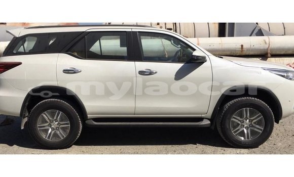 Buy Import Toyota Fortuner White Car in Import - Dubai in Attapeu Province Buy Import Toyota Fortuner White Car in Import - Dubai in Attapeu Province