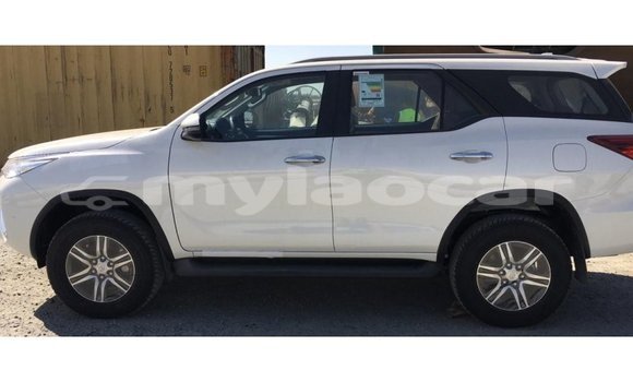 Buy Import Toyota Fortuner White Car in Import - Dubai in Attapeu Province Buy Import Toyota Fortuner White Car in Import - Dubai in Attapeu Province