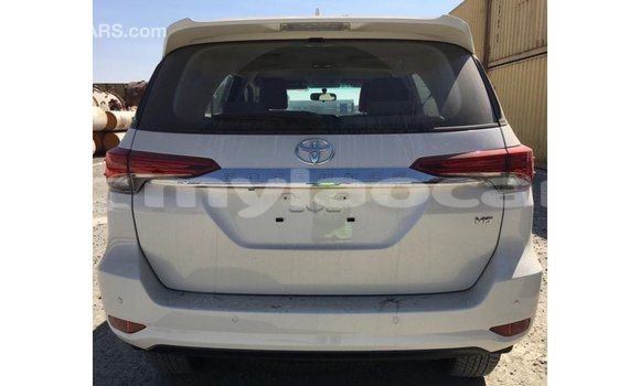 Buy Import Toyota Fortuner White Car in Import - Dubai in Attapeu Province Buy Import Toyota Fortuner White Car in Import - Dubai in Attapeu Province