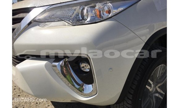 Buy Import Toyota Fortuner White Car in Import - Dubai in Attapeu Province Buy Import Toyota Fortuner White Car in Import - Dubai in Attapeu Province