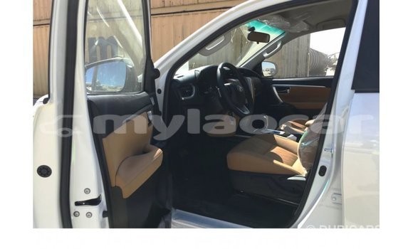 Buy Import Toyota Fortuner White Car in Import - Dubai in Attapeu Province Buy Import Toyota Fortuner White Car in Import - Dubai in Attapeu Province