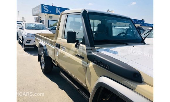 Buy Import Toyota Land Cruiser Beige Car in Import - Dubai in Attapeu Province Buy Import Toyota Land Cruiser Beige Car in Import - Dubai in Attapeu Province