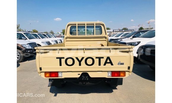 Buy Import Toyota Land Cruiser Beige Car in Import - Dubai in Attapeu Province Buy Import Toyota Land Cruiser Beige Car in Import - Dubai in Attapeu Province