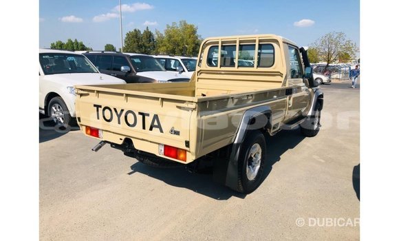 Buy Import Toyota Land Cruiser Beige Car in Import - Dubai in Attapeu Province Buy Import Toyota Land Cruiser Beige Car in Import - Dubai in Attapeu Province