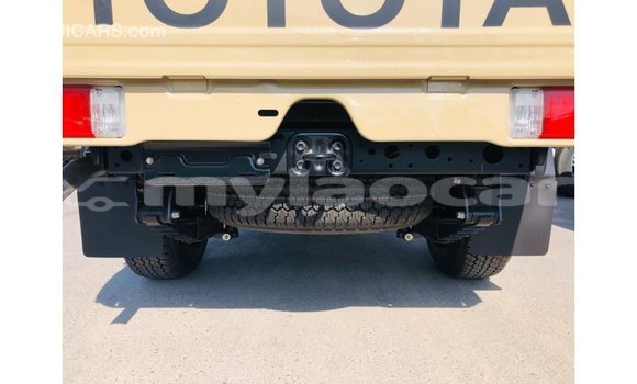 Buy Import Toyota Land Cruiser Beige Car in Import - Dubai in Attapeu Province Buy Import Toyota Land Cruiser Beige Car in Import - Dubai in Attapeu Province