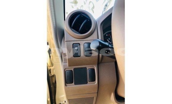 Buy Import Toyota Land Cruiser Beige Car in Import - Dubai in Attapeu Province Buy Import Toyota Land Cruiser Beige Car in Import - Dubai in Attapeu Province