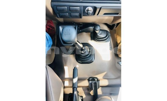 Buy Import Toyota Land Cruiser Beige Car in Import - Dubai in Attapeu Province Buy Import Toyota Land Cruiser Beige Car in Import - Dubai in Attapeu Province