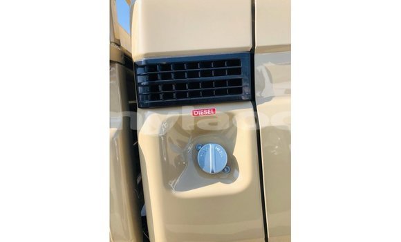 Buy Import Toyota Land Cruiser Beige Car in Import - Dubai in Attapeu Province Buy Import Toyota Land Cruiser Beige Car in Import - Dubai in Attapeu Province
