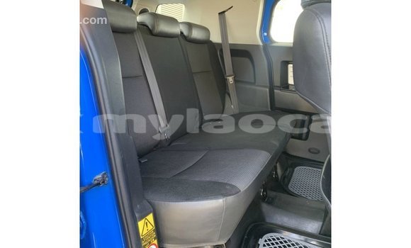 Buy Import Toyota FJ Cruiser Blue Car in Import - Dubai in Attapeu Province Buy Import Toyota FJ Cruiser Blue Car in Import - Dubai in Attapeu Province