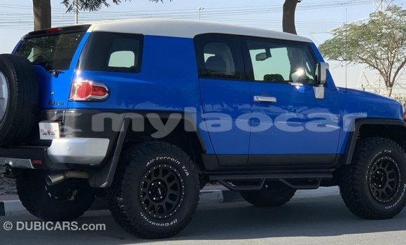 Buy Import Toyota FJ Cruiser Blue Car in Import - Dubai in Attapeu Province Buy Import Toyota FJ Cruiser Blue Car in Import - Dubai in Attapeu Province