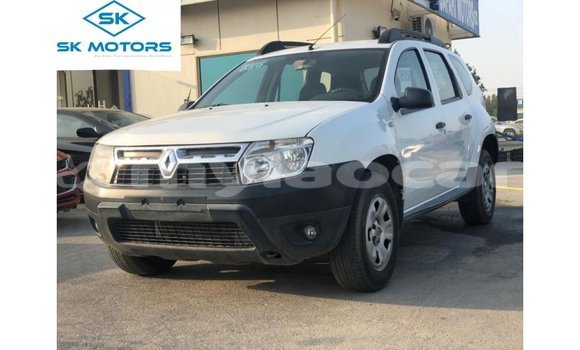 Buy Import Renault Duster White Car in Import - Dubai in Attapeu Province