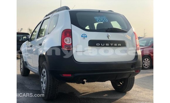 Buy Import Renault Duster White Car in Import - Dubai in Attapeu Province Buy Import Renault Duster White Car in Import - Dubai in Attapeu Province