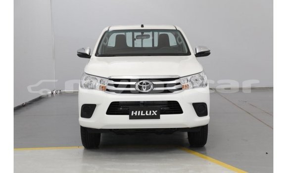 Buy Import Toyota Hilux White Car in Import - Dubai in Attapeu Province