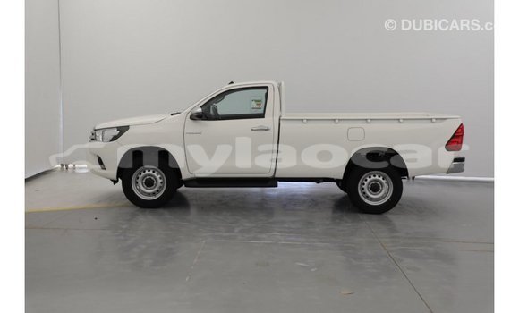 Buy Import Toyota Hilux White Car in Import - Dubai in Attapeu Province Buy Import Toyota Hilux White Car in Import - Dubai in Attapeu Province