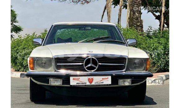 Buy Import Mercedes-Benz 190 (W201) White Car in Import - Dubai in Attapeu Province Buy Import Mercedes-Benz 190 (W201) White Car in Import - Dubai in Attapeu Province