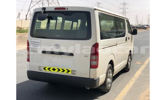 Buy Import Toyota Hiace White Car in Import - Dubai in Attapeu Province Buy Import Toyota Hiace White Car in Import - Dubai in Attapeu Province
