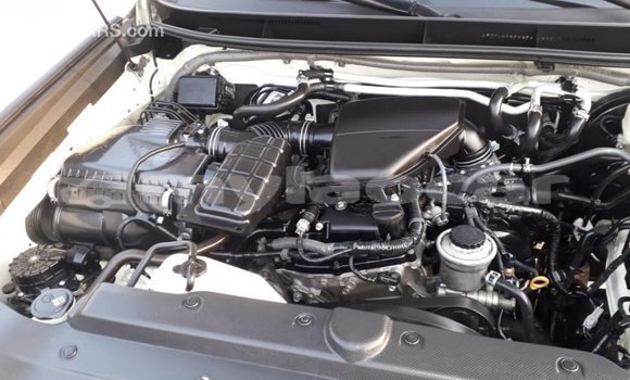 Buy Import Toyota Prado White Car in Import - Dubai in Attapeu Province Buy Import Toyota Prado White Car in Import - Dubai in Attapeu Province