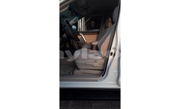 Buy Import Toyota Prado White Car in Import - Dubai in Attapeu Province Buy Import Toyota Prado White Car in Import - Dubai in Attapeu Province
