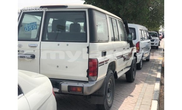 Buy Import Toyota Land Cruiser Other Car in Import - Dubai in Attapeu Province Buy Import Toyota Land Cruiser Other Car in Import - Dubai in Attapeu Province