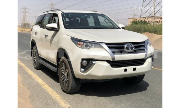 Buy Import Toyota Fortuner White Car in Import - Dubai in Attapeu Province Buy Import Toyota Fortuner White Car in Import - Dubai in Attapeu Province