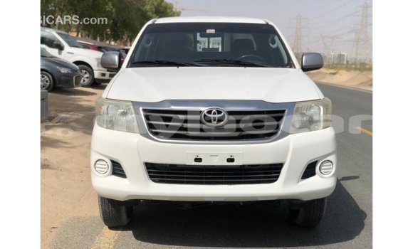 Buy Import Toyota Hilux White Car in Import - Dubai in Attapeu Province Buy Import Toyota Hilux White Car in Import - Dubai in Attapeu Province