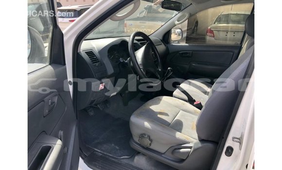 Buy Import Toyota Hilux White Car in Import - Dubai in Attapeu Province Buy Import Toyota Hilux White Car in Import - Dubai in Attapeu Province