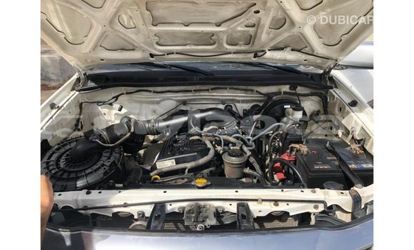 Buy Import Toyota Hilux White Car in Import - Dubai in Attapeu Province Buy Import Toyota Hilux White Car in Import - Dubai in Attapeu Province