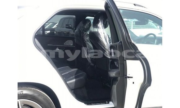 Buy Import Mercedes-Benz GLE White Car in Import - Dubai in Attapeu Province Buy Import Mercedes-Benz GLE White Car in Import - Dubai in Attapeu Province