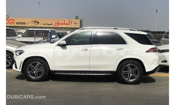 Buy Import Mercedes-Benz GLE White Car in Import - Dubai in Attapeu Province Buy Import Mercedes-Benz GLE White Car in Import - Dubai in Attapeu Province