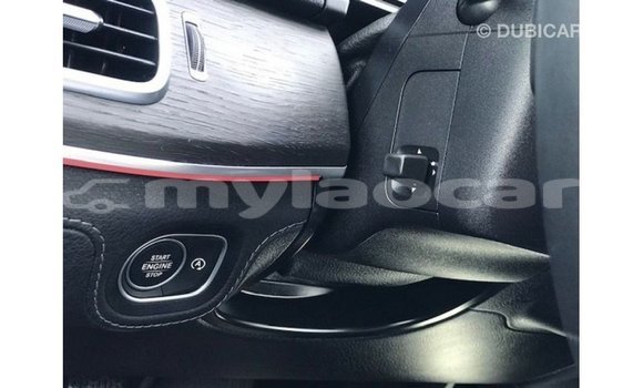 Buy Import Mercedes-Benz GLE White Car in Import - Dubai in Attapeu Province Buy Import Mercedes-Benz GLE White Car in Import - Dubai in Attapeu Province