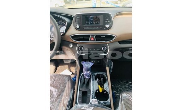 Buy Import Hyundai Santa Fe Green Car in Import - Dubai in Attapeu Province Buy Import Hyundai Santa Fe Green Car in Import - Dubai in Attapeu Province
