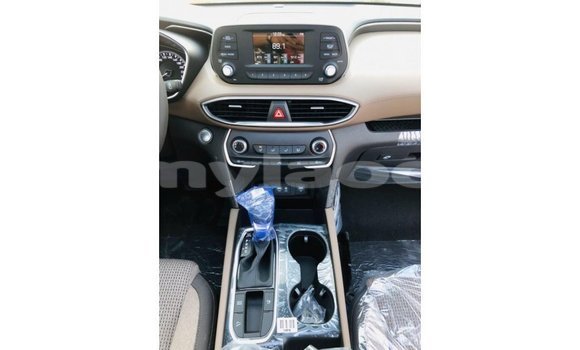Buy Import Hyundai Santa Fe White Car in Import - Dubai in Attapeu Province Buy Import Hyundai Santa Fe White Car in Import - Dubai in Attapeu Province