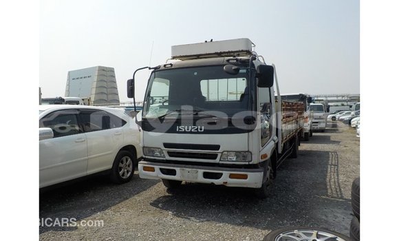 Buy Import Isuzu FTR 850 White Truck in Import - Dubai in Attapeu Province Buy Import Isuzu FTR 850 White Truck in Import - Dubai in Attapeu Province