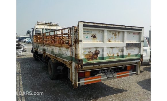 Buy Import Isuzu FTR 850 White Truck in Import - Dubai in Attapeu Province Buy Import Isuzu FTR 850 White Truck in Import - Dubai in Attapeu Province