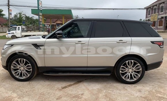 Buy Used Land Rover Range Rover Sport Silver Car in Vientiane in Vientiane Province Buy Used Land Rover Range Rover Sport Silver Car in Vientiane in Vientiane Province