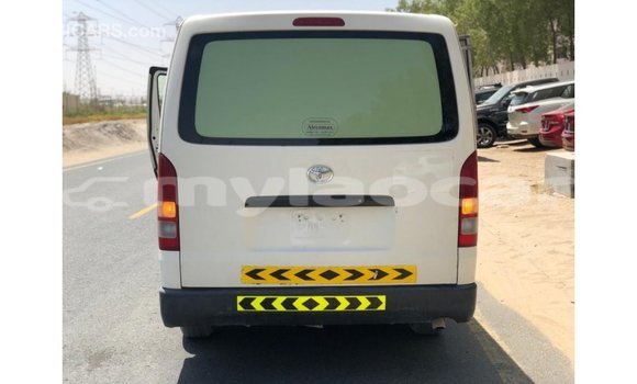 Buy Import Toyota Hiace White Car in Import - Dubai in Attapeu Province Buy Import Toyota Hiace White Car in Import - Dubai in Attapeu Province