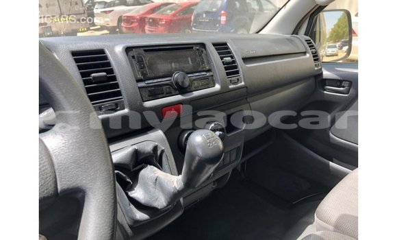 Buy Import Toyota Hiace White Car in Import - Dubai in Attapeu Province Buy Import Toyota Hiace White Car in Import - Dubai in Attapeu Province