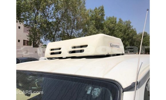 Buy Import Toyota Hiace White Car in Import - Dubai in Attapeu Province Buy Import Toyota Hiace White Car in Import - Dubai in Attapeu Province