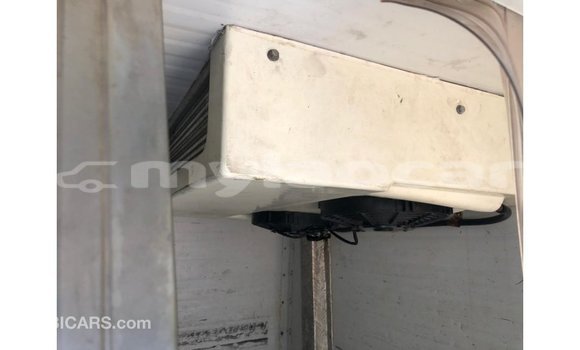 Buy Import Toyota Hiace White Car in Import - Dubai in Attapeu Province Buy Import Toyota Hiace White Car in Import - Dubai in Attapeu Province