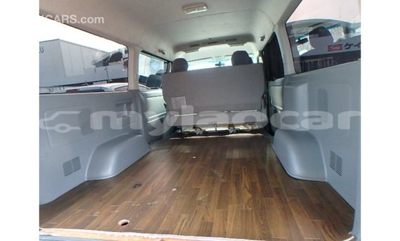 Buy Import Toyota Hiace Other Car in Import - Dubai in Attapeu Province Buy Import Toyota Hiace Other Car in Import - Dubai in Attapeu Province