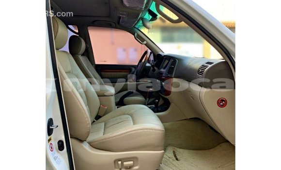 Buy Import Lexus LX White Car in Import - Dubai in Attapeu Province Buy Import Lexus LX White Car in Import - Dubai in Attapeu Province