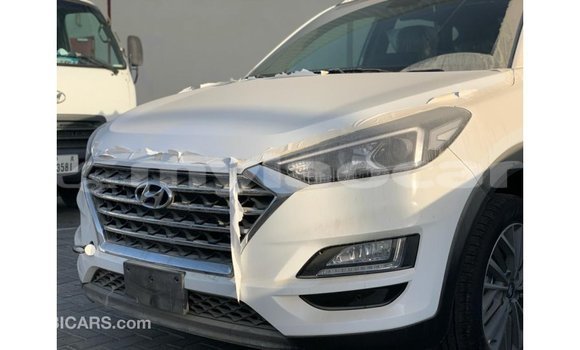 Buy Import Hyundai Tucson White Car in Import - Dubai in Attapeu Province Buy Import Hyundai Tucson White Car in Import - Dubai in Attapeu Province